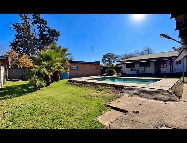 3 BEDROOM HOUSE FOR SALE IN VANDERBIJLPARK CW 6